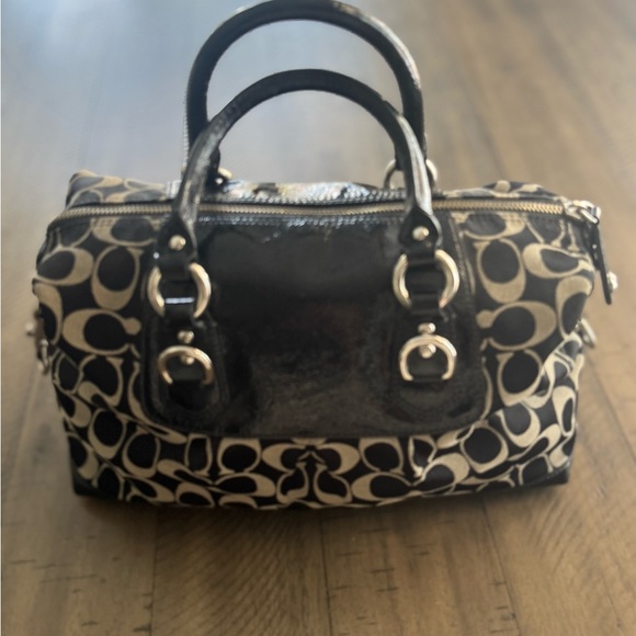 Coach Black and Tan Satchel with Signature Design - Picture 2 of 3